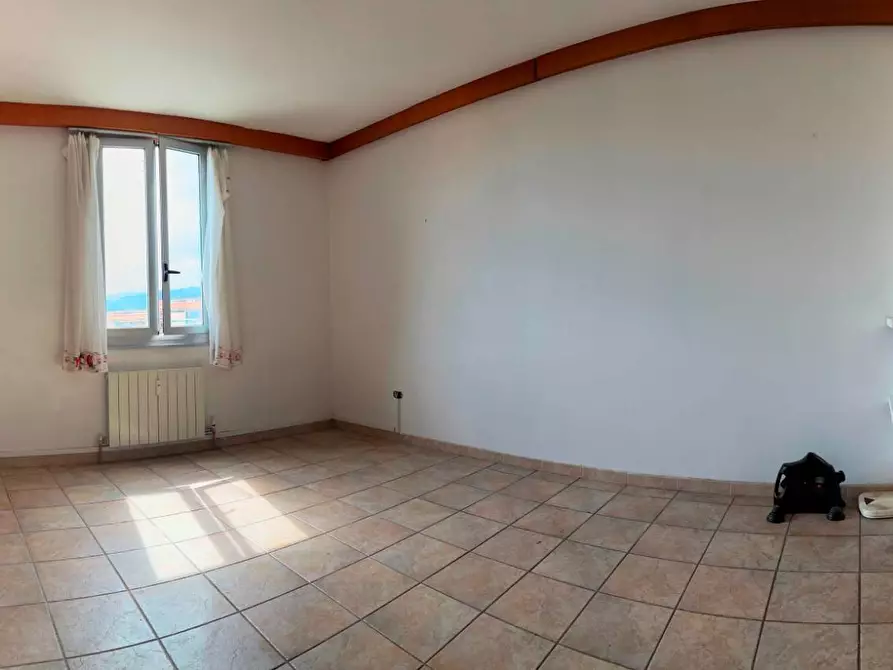 Immagine 5 di Appartamento in vendita  a Savona