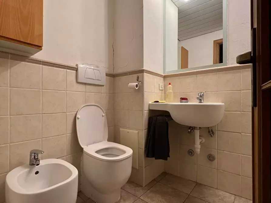 Immagine 18 di Appartamento in vendita  a Savona