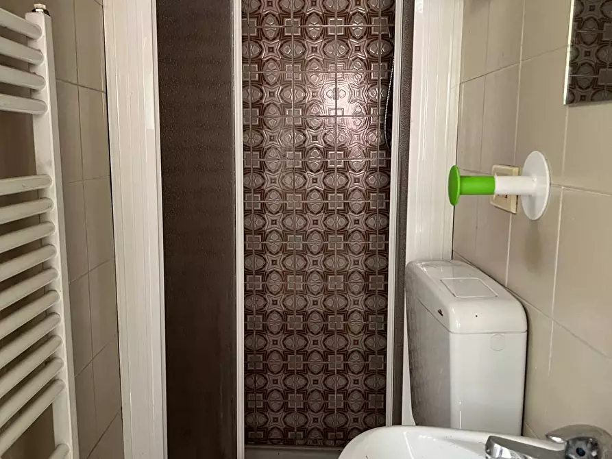 Immagine 13 di Appartamento in vendita  a Varazze