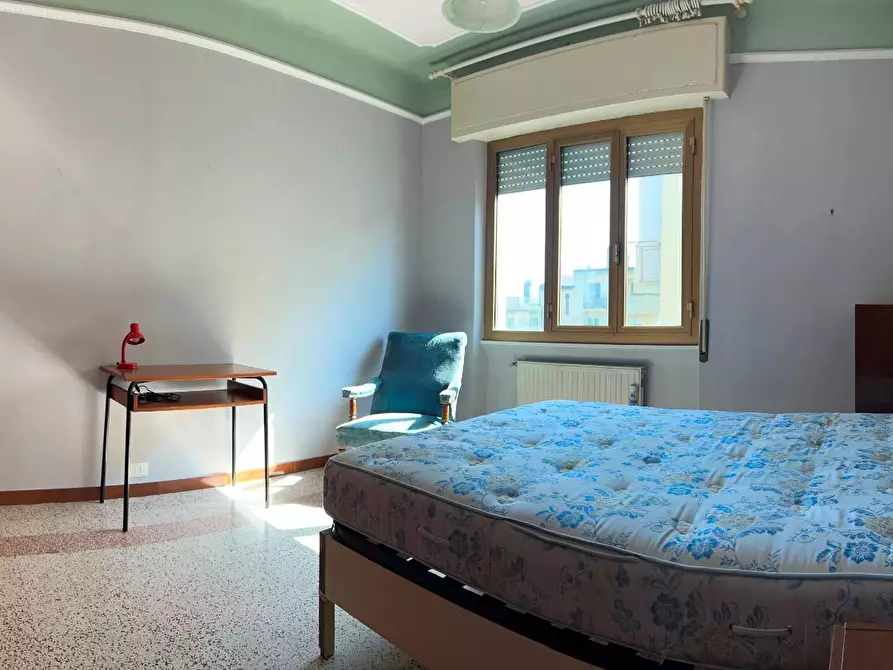 Immagine 12 di Appartamento in vendita  a Savona