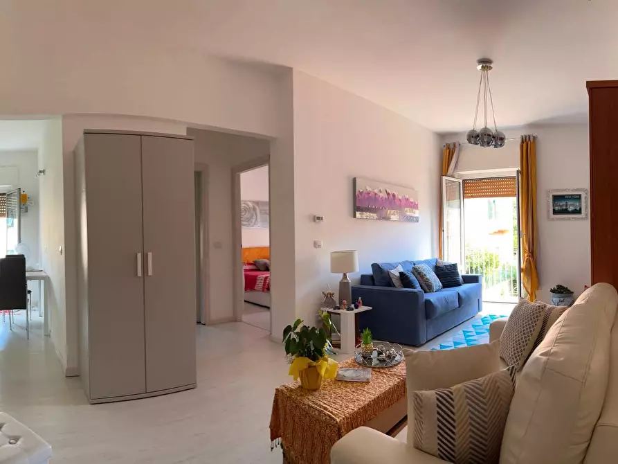 Immagine 3 di Appartamento in vendita  a Savona