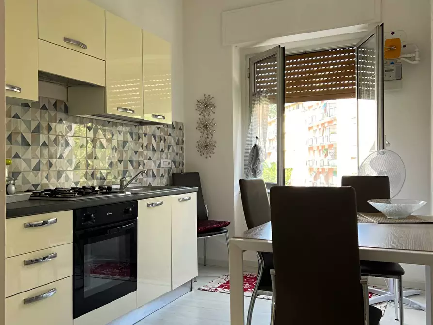 Immagine 11 di Appartamento in vendita  a Savona