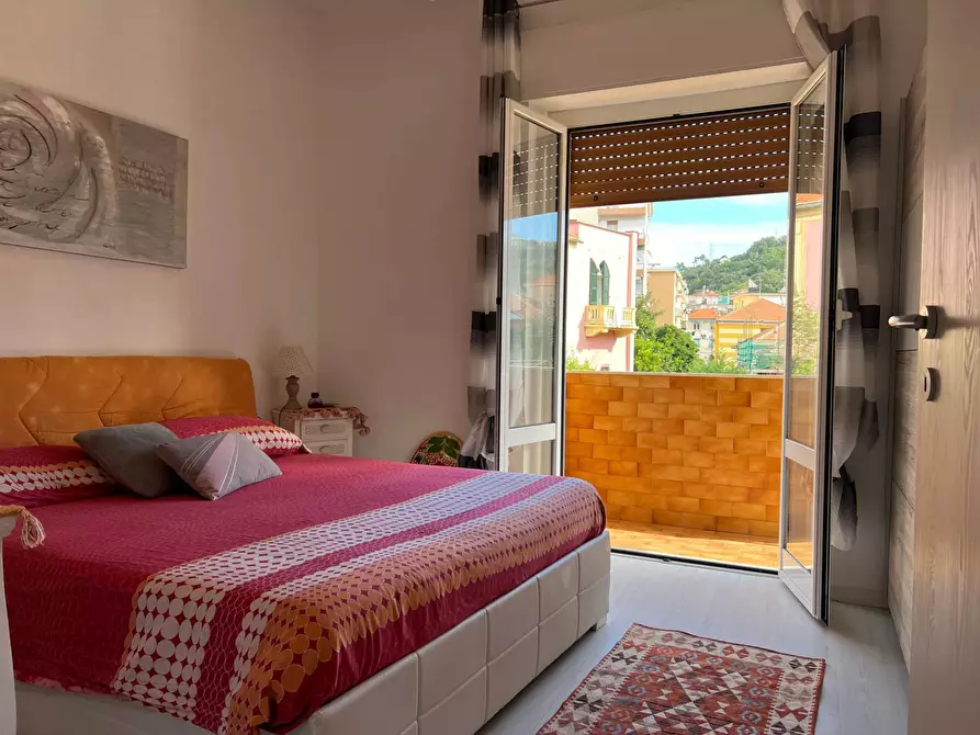 Immagine 15 di Appartamento in vendita  a Savona