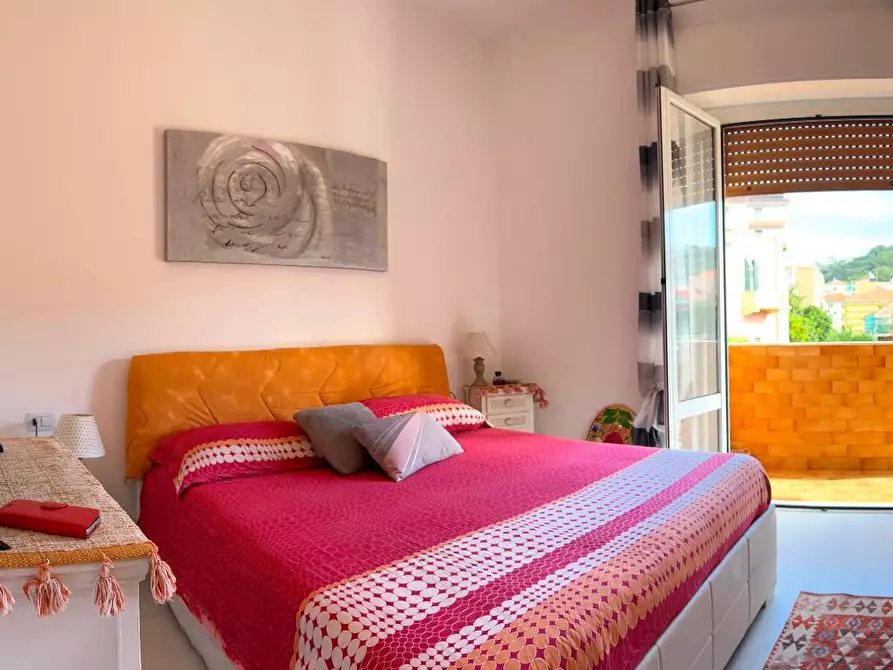 Immagine 16 di Appartamento in vendita  a Savona