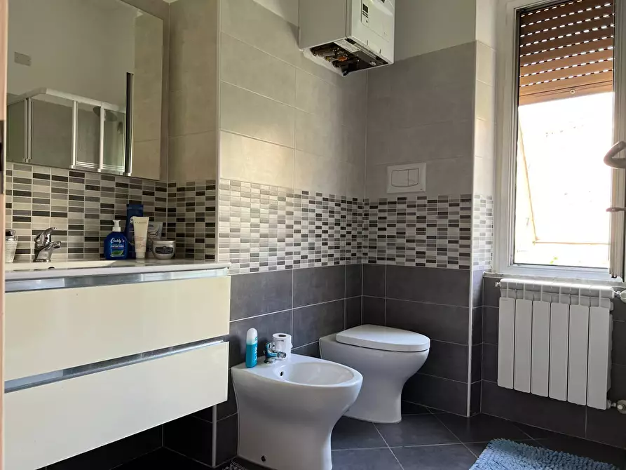 Immagine 19 di Appartamento in vendita  a Savona