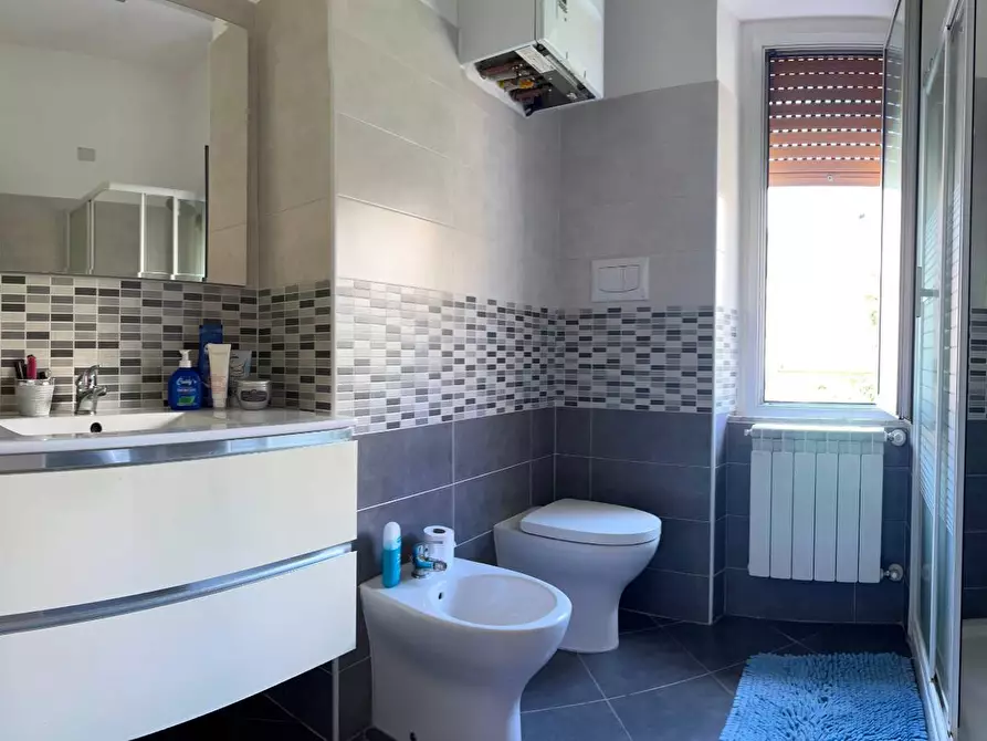 Immagine 20 di Appartamento in vendita  a Savona