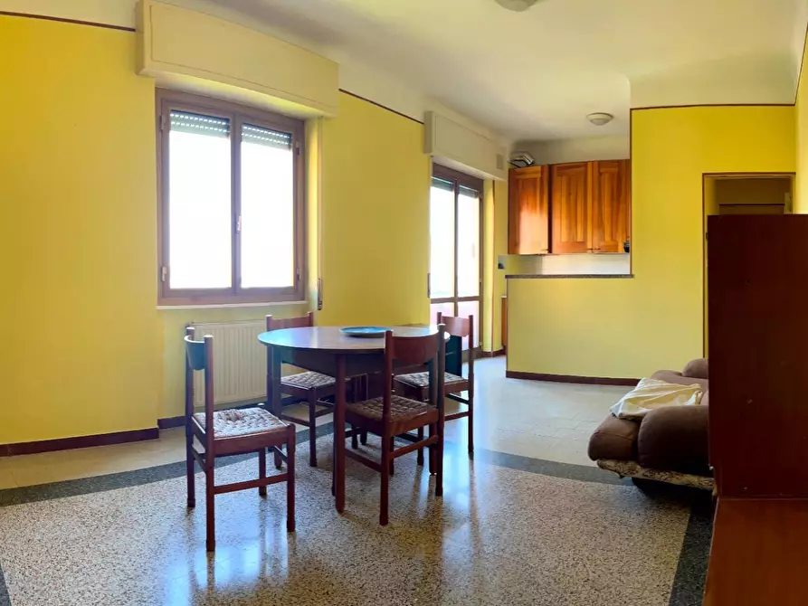 Immagine 2 di Appartamento in vendita  a Savona
