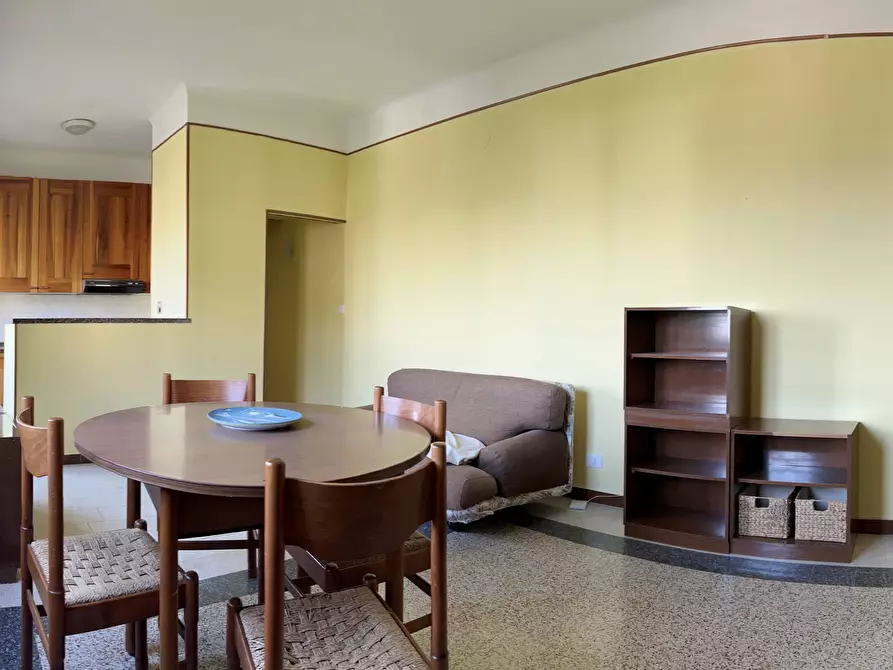 Immagine 3 di Appartamento in vendita  a Savona