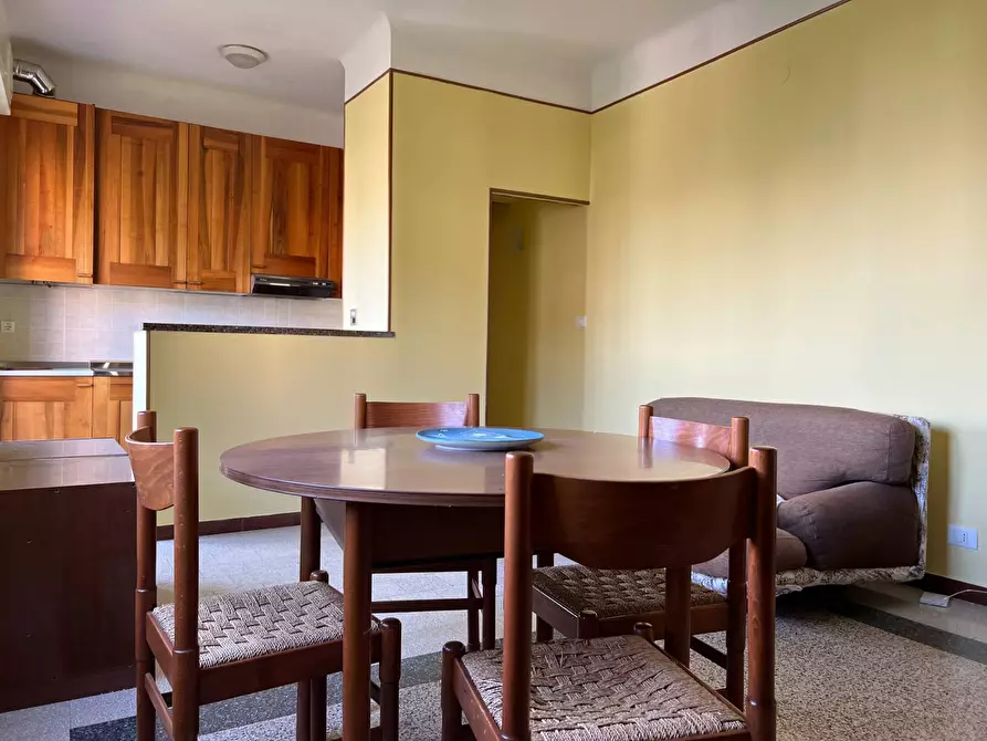 Immagine 4 di Appartamento in vendita  a Savona