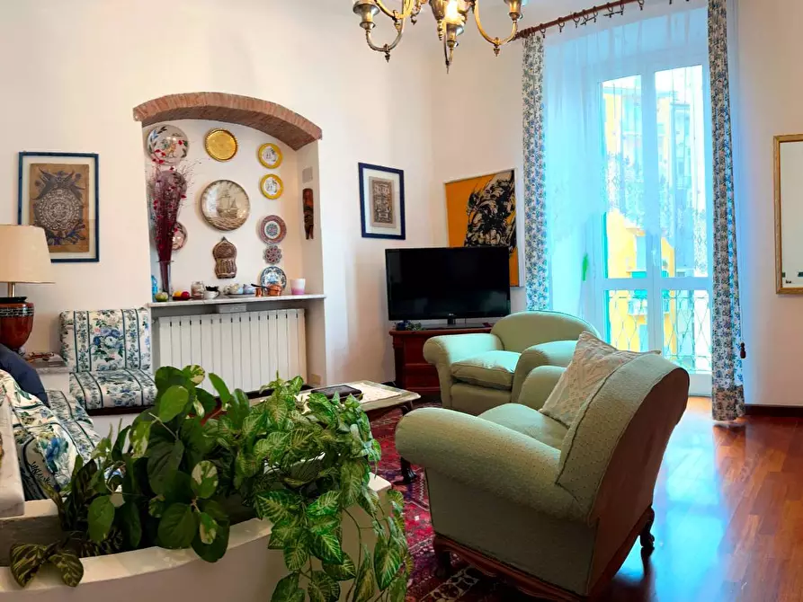 Immagine 2 di Appartamento in vendita  a Savona