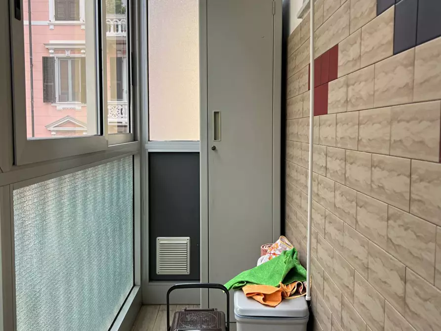 Immagine 11 di Appartamento in vendita  a Savona