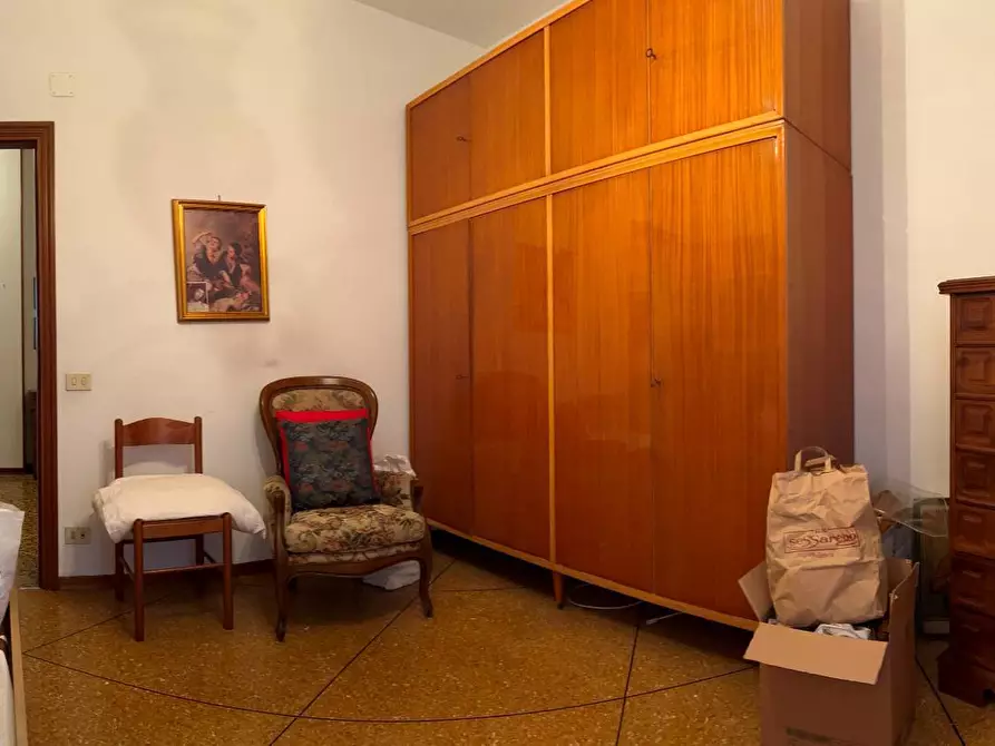 Immagine 12 di Appartamento in vendita  a Savona