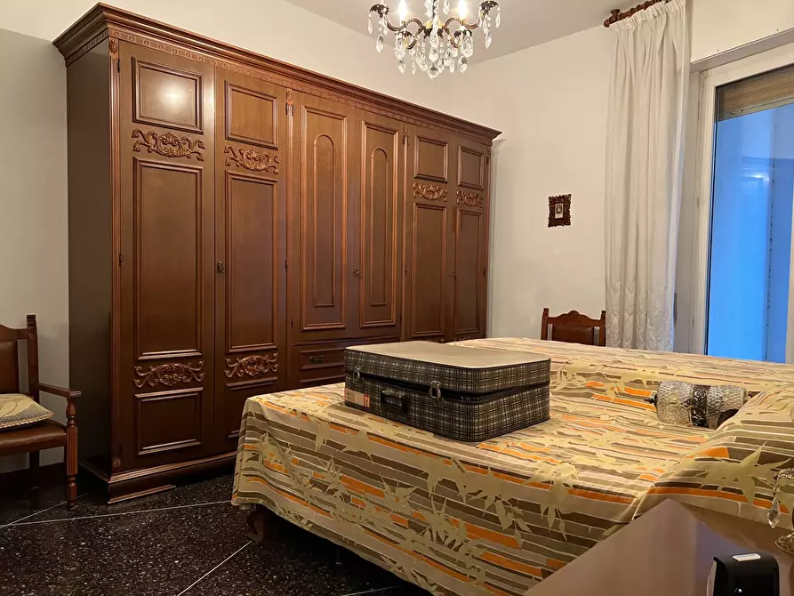 Immagine 14 di Appartamento in vendita  a Savona