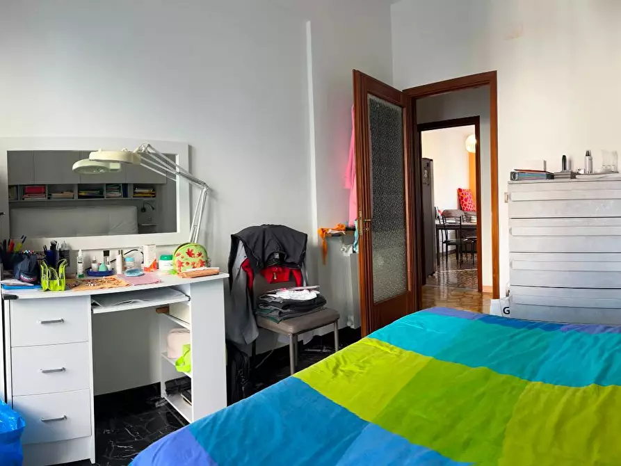 Immagine 11 di Appartamento in vendita  a Savona