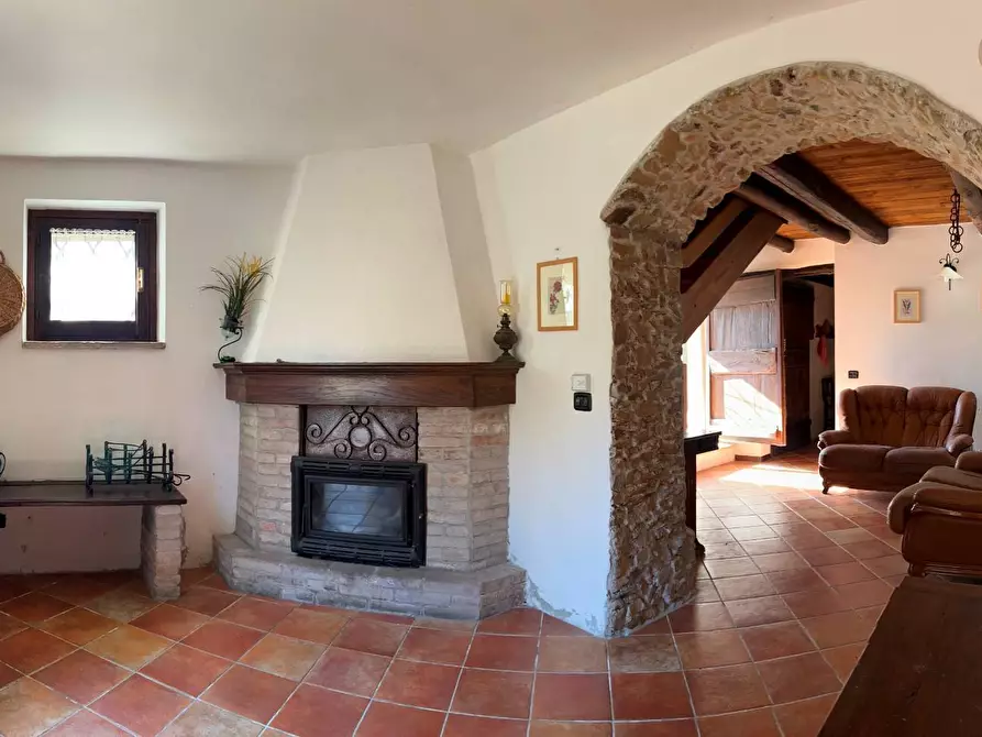 Immagine 3 di Casa indipendente in vendita  a Savona