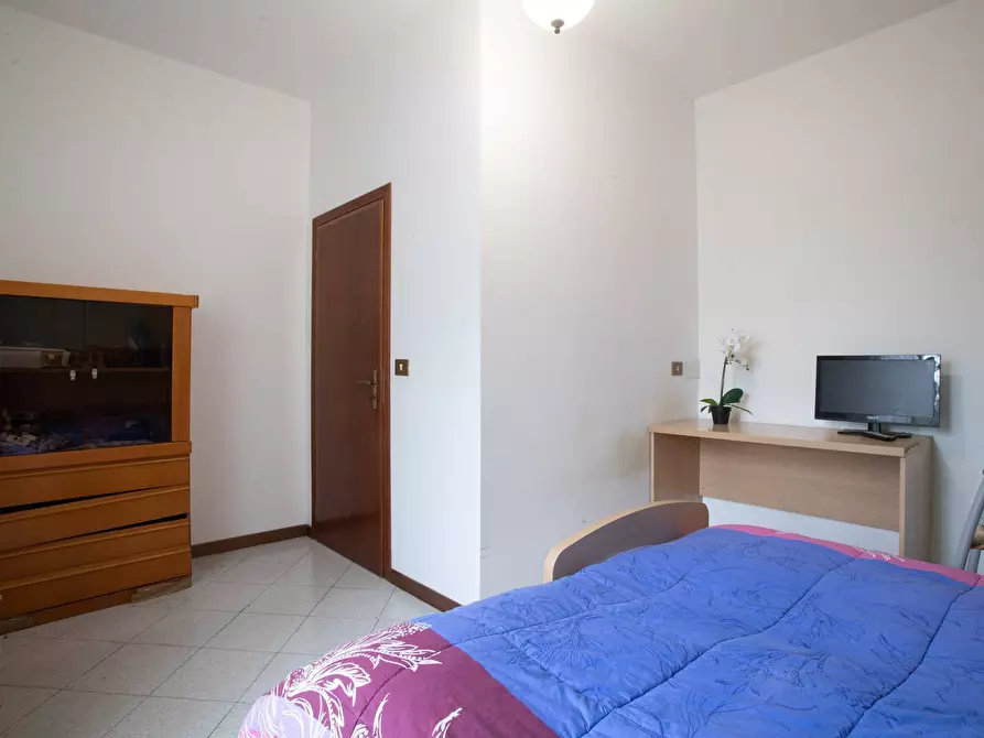 Immagine 13 di Appartamento in vendita  in via emilia romagna a Gabicce Mare