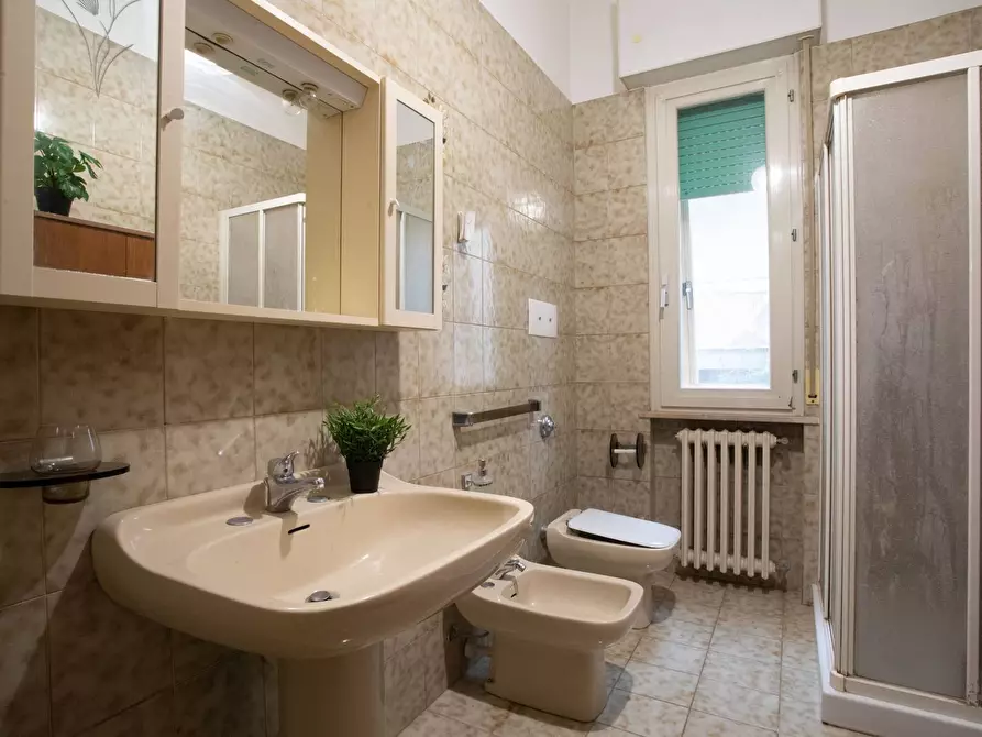 Immagine 23 di Appartamento in vendita  in via emilia romagna a Gabicce Mare