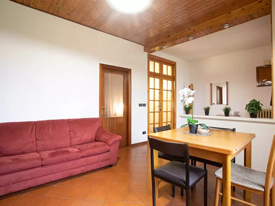 Immagine 7 di Appartamento in vendita  in via emilia romagna a Gabicce Mare