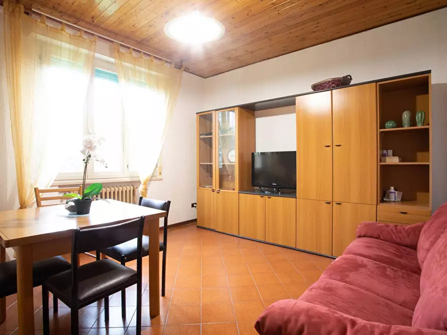 Immagine 8 di Appartamento in vendita  in via emilia romagna a Gabicce Mare