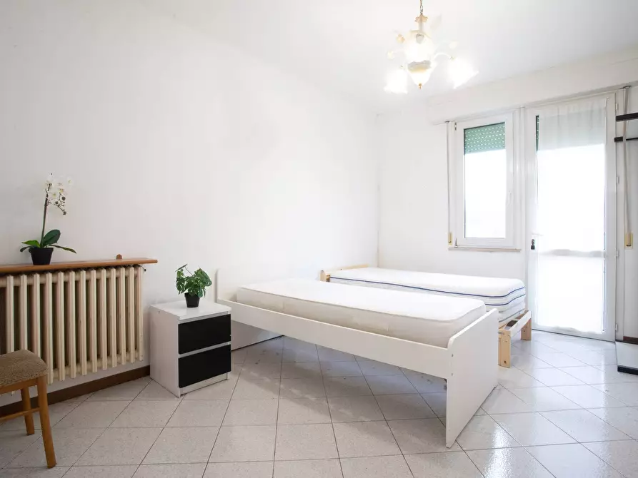 Immagine 19 di Appartamento in vendita  in via emilia romagna a Gabicce Mare