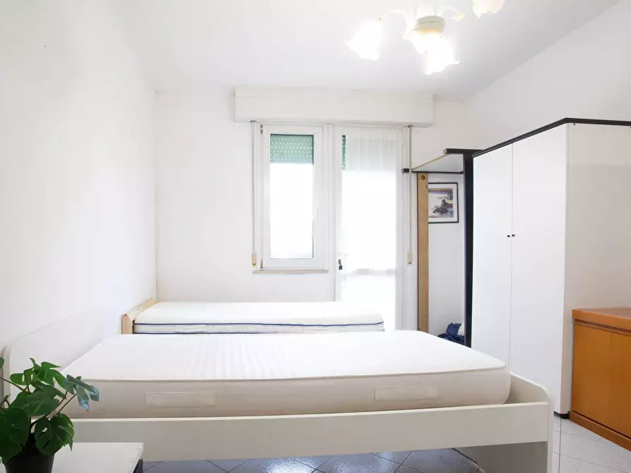 Immagine 21 di Appartamento in vendita  in via emilia romagna a Gabicce Mare