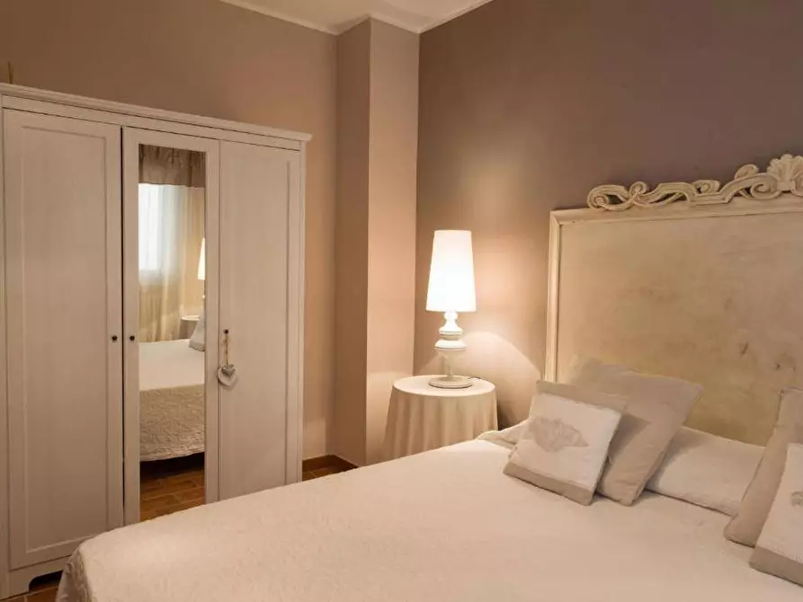 Immagine 10 di Albergo/B&B/Residence in vendita  in piazza V Novembre a Gradara