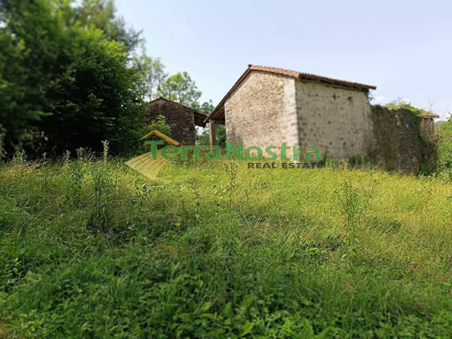 Immagine 1 di Rustico / casale in vendita  in Via Valle a Frisanco