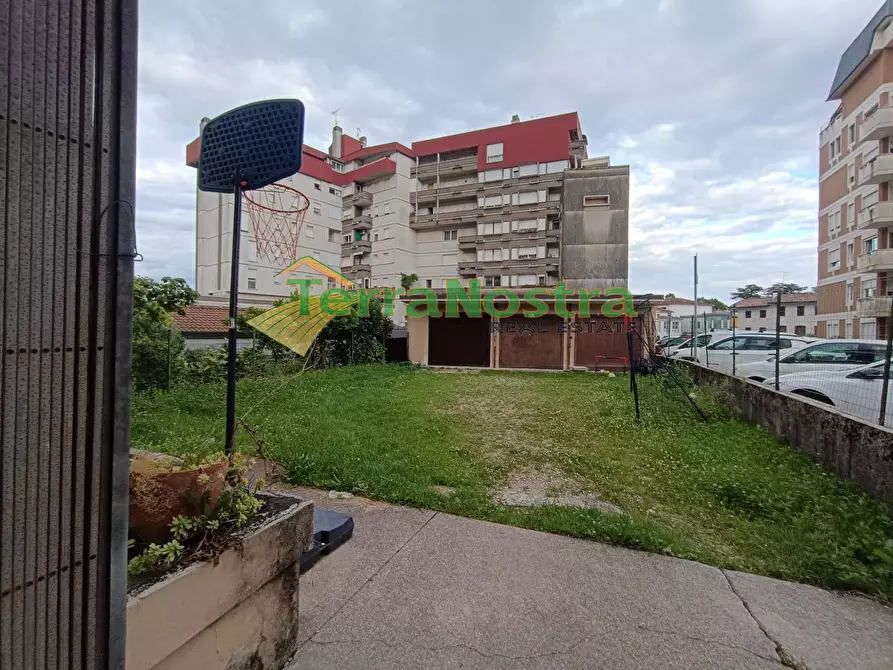 Immagine 1 di Appartamento in vendita  in VIA UMBERTO I a Maniago
