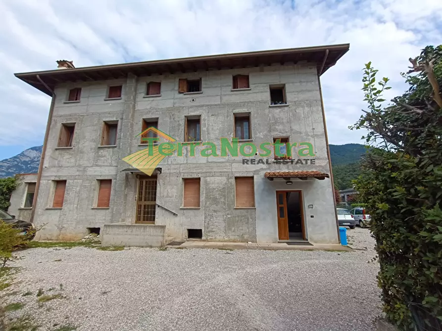 Immagine 1 di Appartamento in vendita  in via Divisione Julia a Maniago