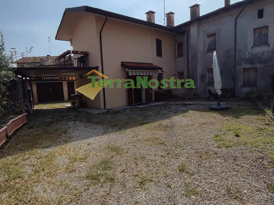 Immagine 29 di Villa in vendita  in VIA COLVERA a Maniago