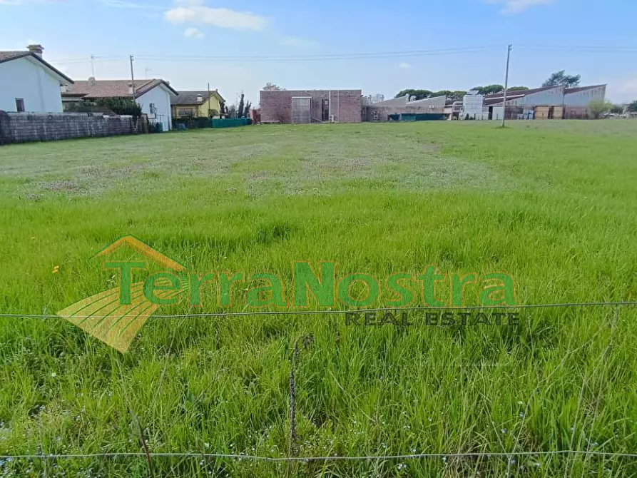 Immagine 7 di Terreno agricolo in vendita  a Cordenons