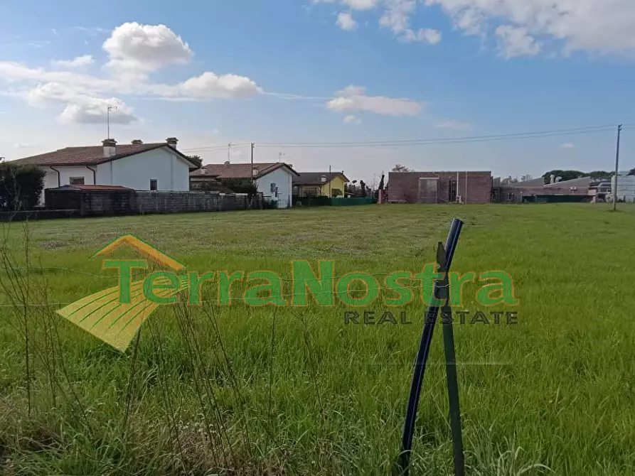 Immagine 8 di Terreno agricolo in vendita  a Cordenons