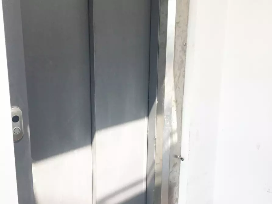 Immagine 2 di Laboratorio in affitto  in via di Mezzogiorno a Viareggio