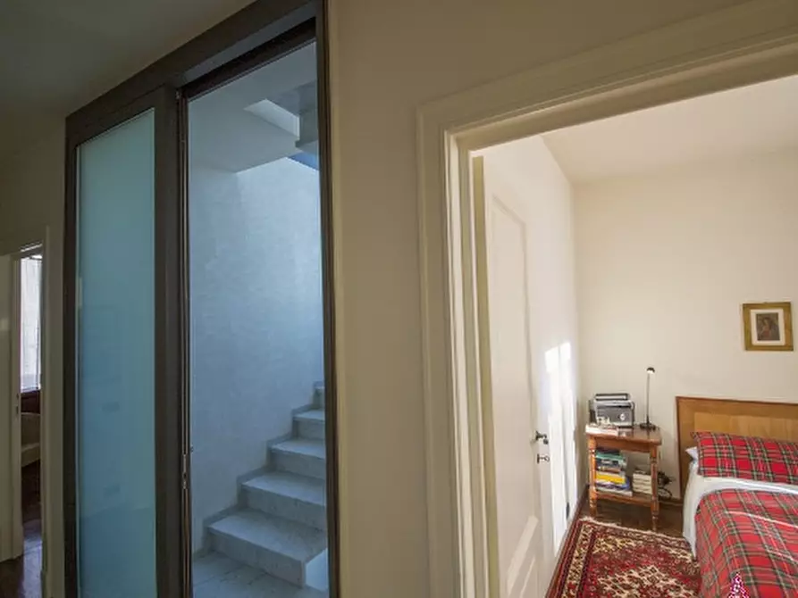 Immagine 26 di Villa in vendita  in via Siena a Camaiore