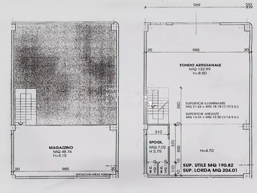 Immagine 2 di Magazzino in vendita  a Viareggio