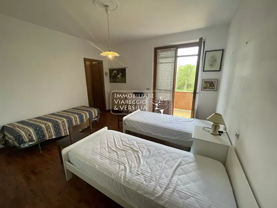 Immagine 6 di Villa in vendita  in via Sarzanese a Massarosa