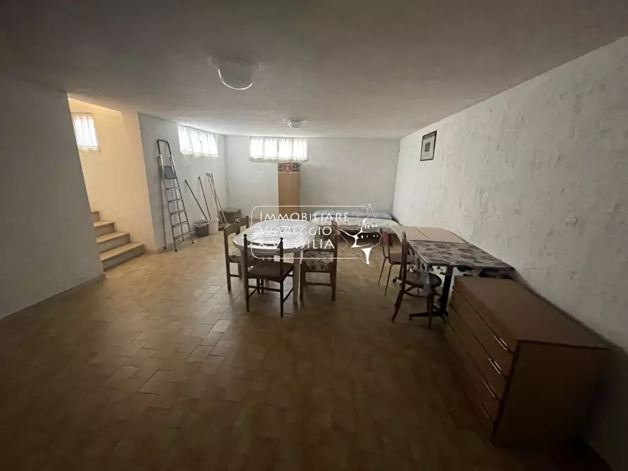 Immagine 18 di Villa in vendita  in via Sarzanese a Massarosa