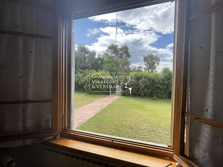 Immagine 25 di Villa in vendita  in via Sarzanese a Massarosa