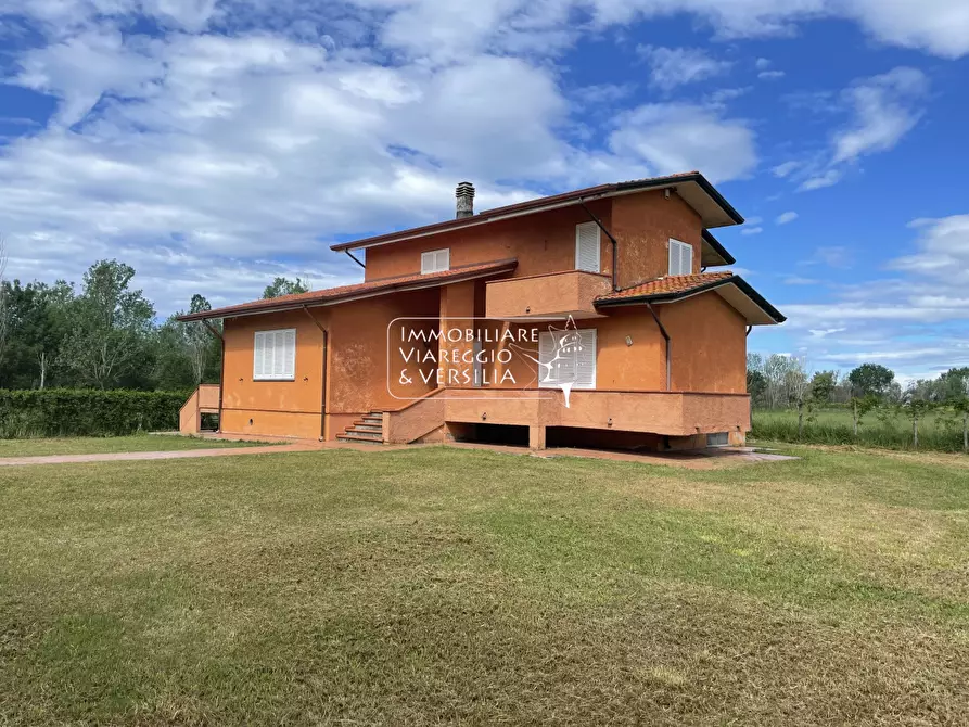 Immagine 28 di Villa in vendita  in via Sarzanese a Massarosa