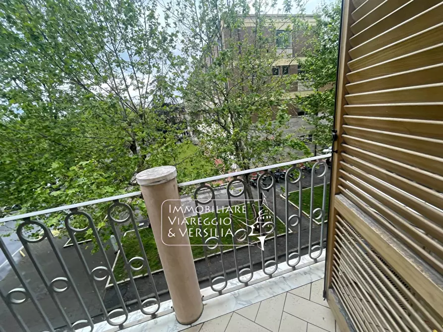 Immagine 23 di Capannone industriale in vendita  in Via S. Francesco a Viareggio