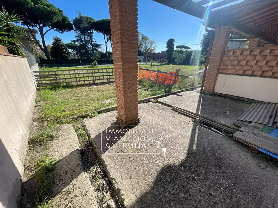 Immagine 7 di Villetta a schiera in vendita  in via delle serre a Camaiore