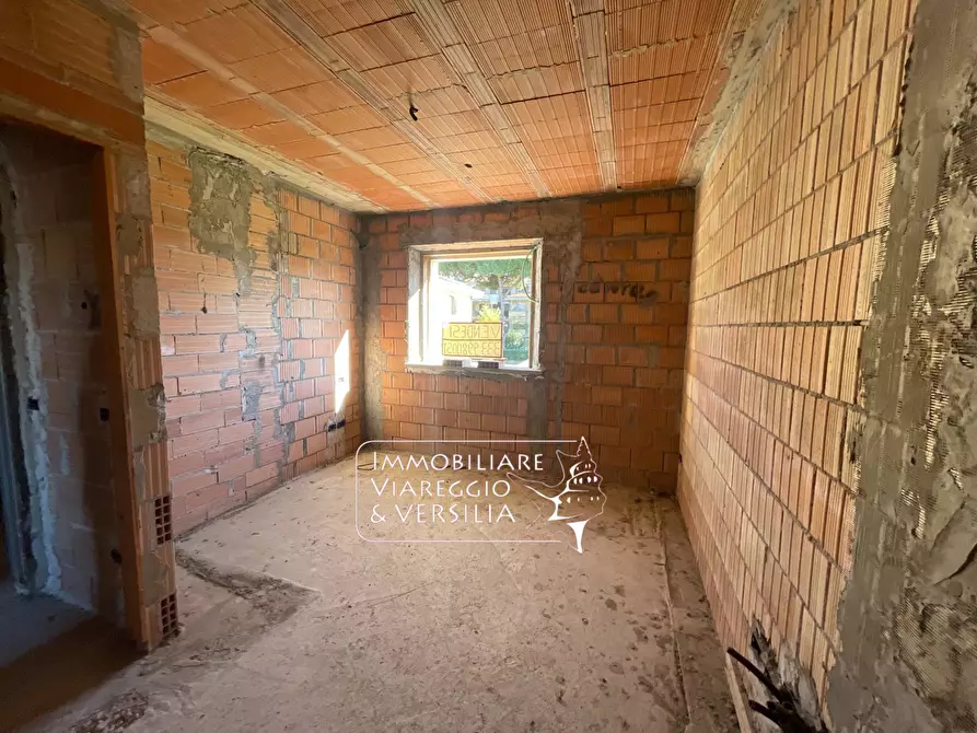 Immagine 18 di Villetta a schiera in vendita  in via delle serre a Camaiore