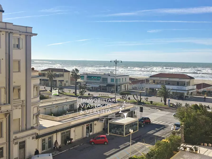 Immagine 2 di Attico in affitto  in via Mentana a Viareggio