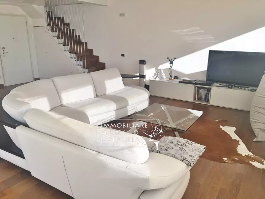 Immagine 12 di Attico in affitto  in via Mentana a Viareggio