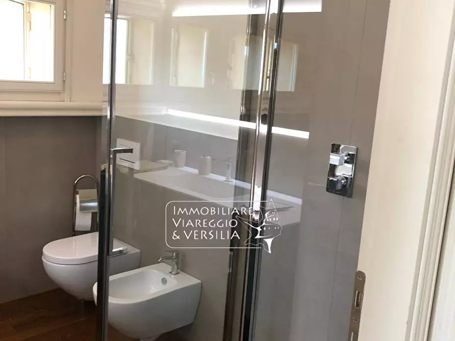 Immagine 25 di Attico in affitto  in via Mentana a Viareggio