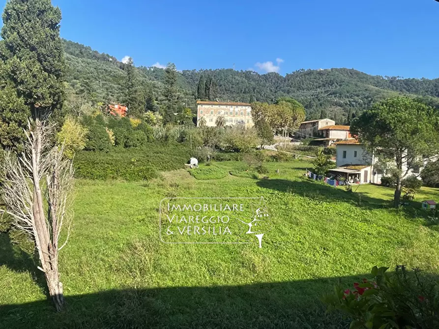 Immagine 28 di Appartamento in vendita  in via delle tre fontane a Massarosa