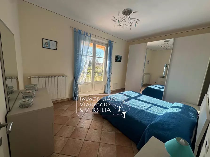 Immagine 17 di Villa in vendita  in via Consorziale a Viareggio
