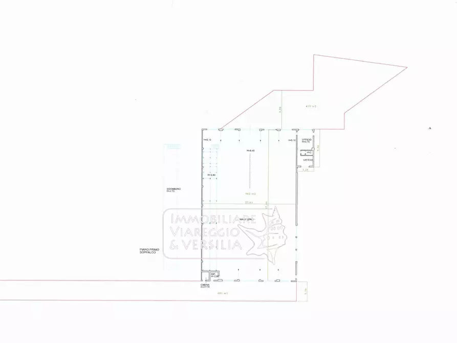 Immagine 7 di Magazzino in vendita  in via dei Falegnami a Camaiore