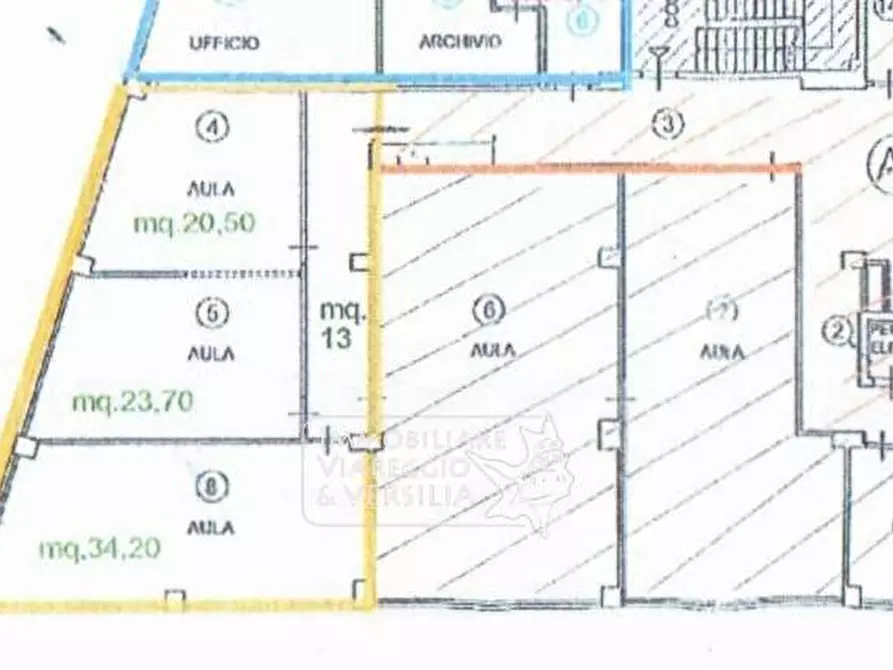 Immagine 10 di Capannone industriale in affitto  in via Vespucci a Viareggio