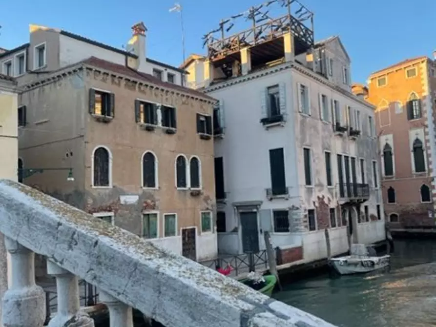 Immagine 1 di Appartamento in vendita  in Campo San Lorenzo a Venezia